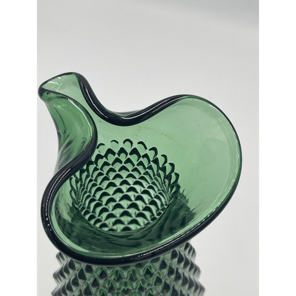 Vintage Verde Green Cottage Mid Century Glass Vase Cottage Core - Picture 2 of 8